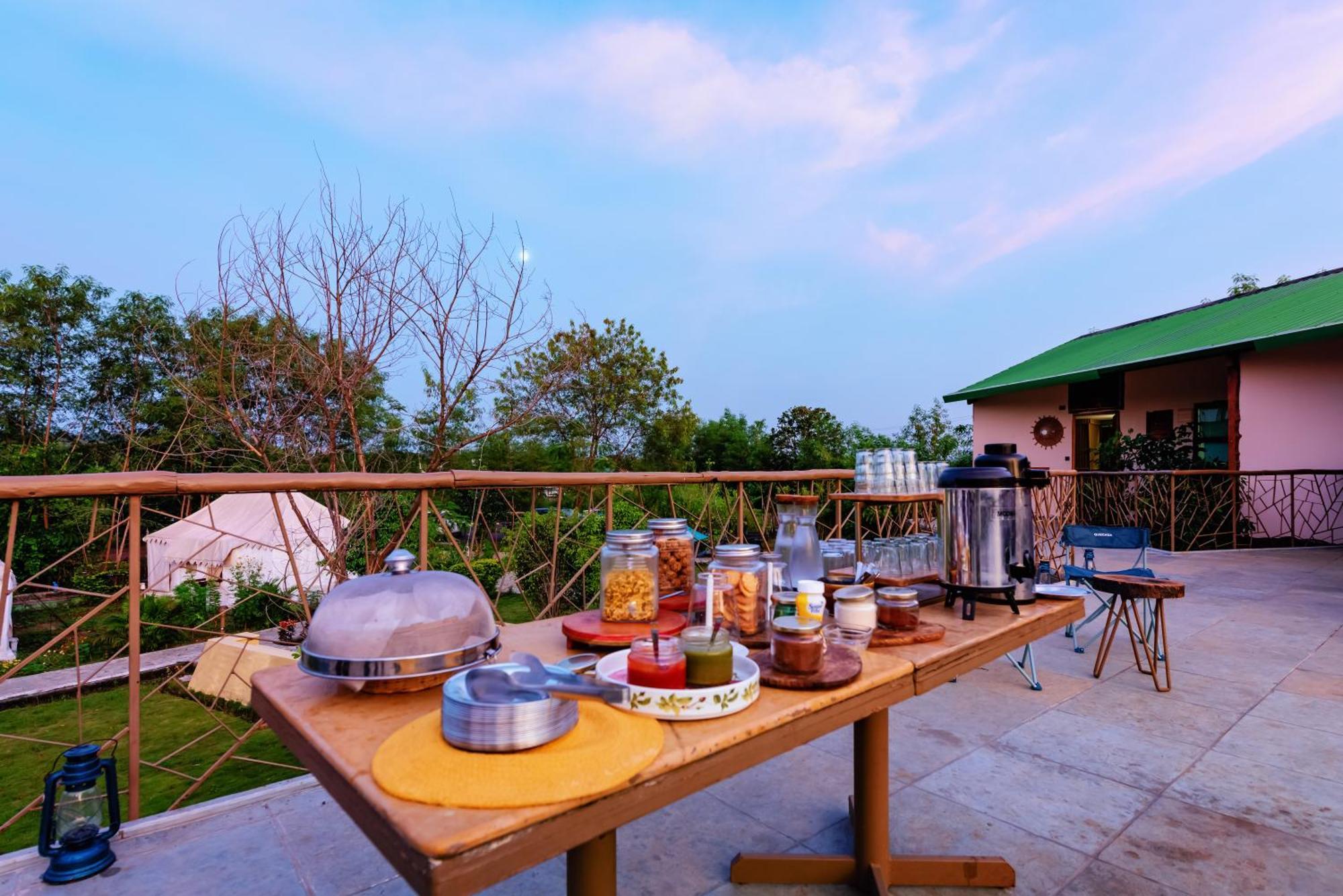 Tadoba Jungle Camp Hotell Mohurli Exteriör bild